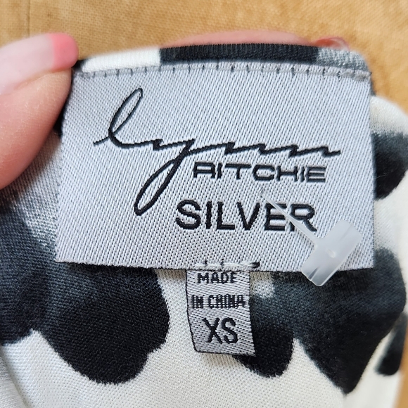 Sexy Sheer Layered LYNN RITCHIE SILVER Printed Tank Adorable EUC - Picture 7 of 8